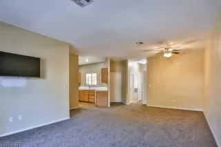 Photo #1: 2405066 Listing