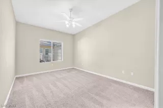 Photo #6: 2405072 Listing