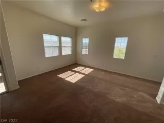 Photo #1: 2405076 Listing 