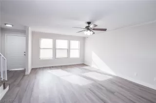 Photo #2: 2405099 Listing 