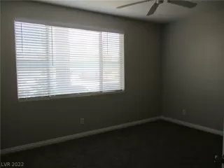 Photo #5: 2405100 Listing 