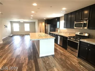 Photo #2: 2405110 Listing 