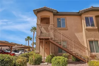 Photo #2: 2405123 Listing