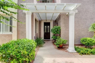 Photo #3: 2405129 Listing 