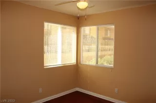 Photo #4: 2405142 Listing