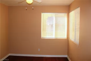 Photo #5: 2405142 Listing