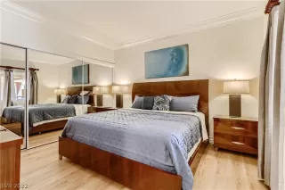 Photo #5: 2405182 Listing