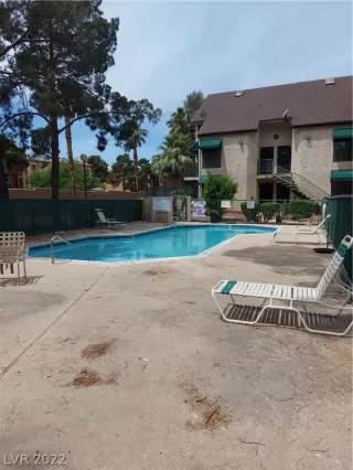 Photo #1: 2405208 Listing 