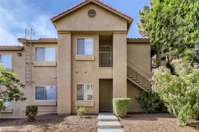 MLS: 2405258 Condo For Sale