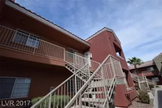 Photo #4: 2405273 Listing 