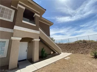 Photo #1: 2405338 Listing 