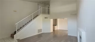 Photo #3: 2405341 Listing 