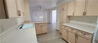 Photo #6: 2405341 Listing 