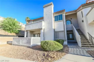 Photo #1: 2405398 Listing 