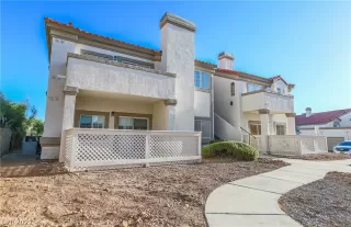 Photo #2: 2405398 Listing 