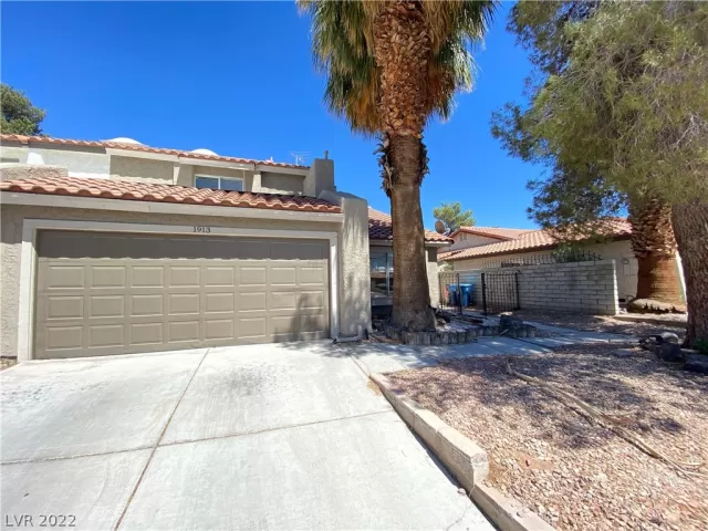 MLS: 2405407 Condo For Sale