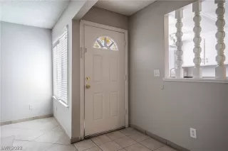 Photo #4: 2405441 Listing 