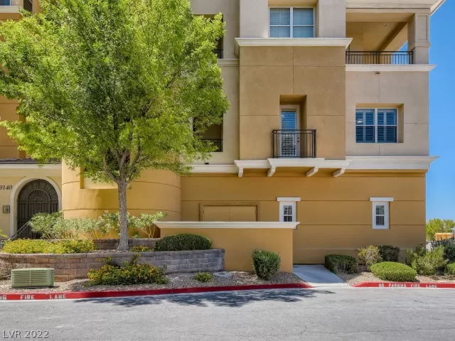 MLS: 2405466 Condo For Sale