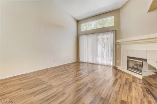 Photo #1: 2405467 Listing