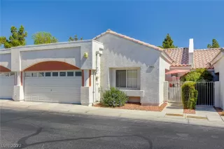 Photo #2: 2405467 Listing