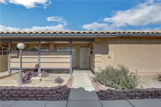 Photo #3: 2405515 Listing 