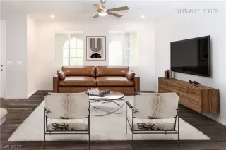 Photo #5: 2405537 Listing