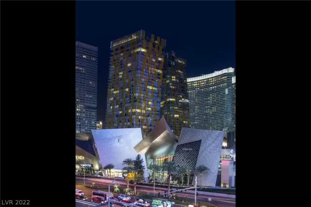 MLS: 2405625 Condo For Sale