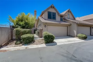 Photo #1: 2405667 Listing