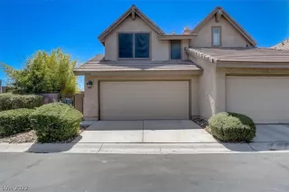 Photo #2: 2405667 Listing