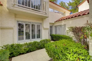 Photo #2: 2405778 Listing 