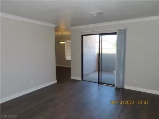 Photo #2: 2405796 Listing 