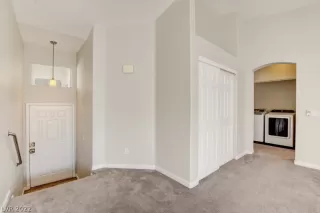 Photo #3: 2405817 Listing 