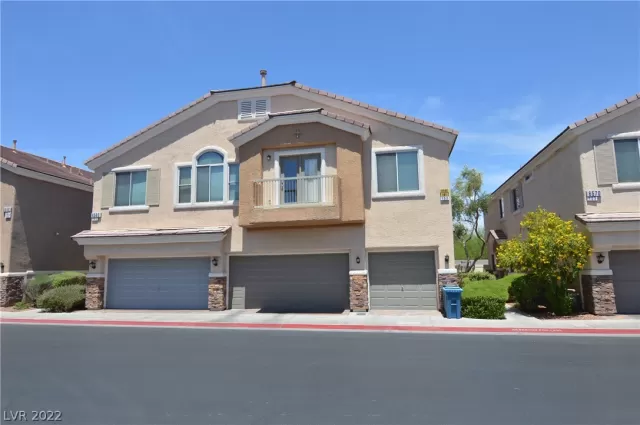 MLS: 2405915 Condo For Sale