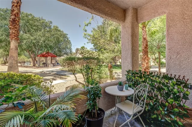 MLS: 2405917 Condo For Sale