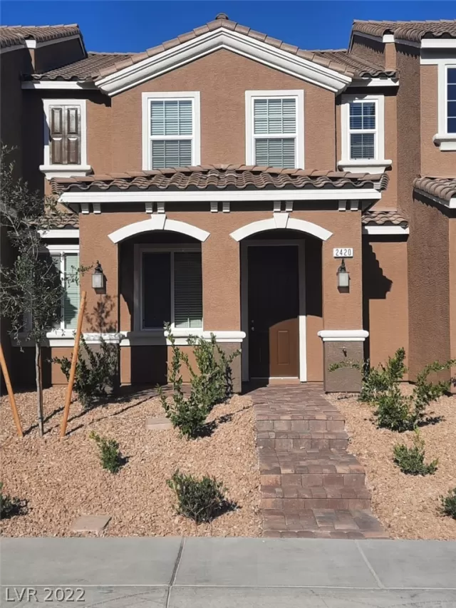 MLS: 2405922 Condo For Sale