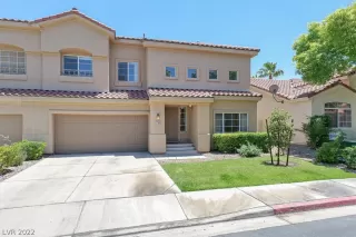 Photo #1: 2405947 Listing 