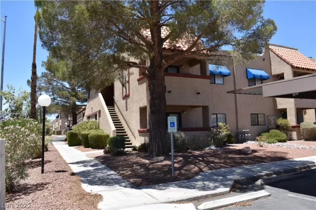 MLS: 2406013 Condo For Sale