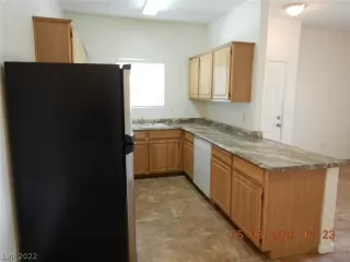 Photo #6: 2406065 Listing