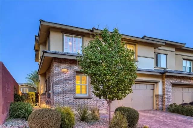 MLS: 2406073 Condo For Sale