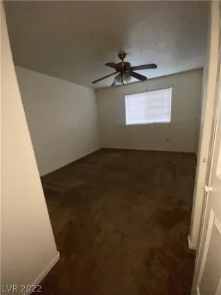 Photo #4: 2406079 Listing 