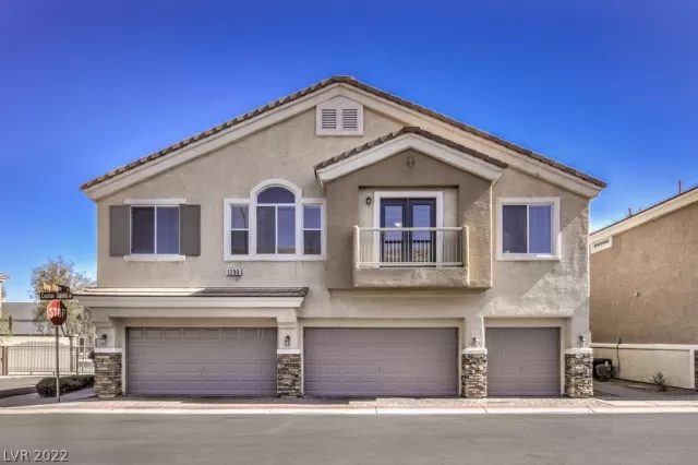 MLS: 2406110 Condo For Sale