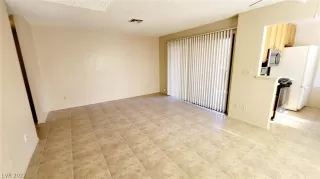 Photo #1: 2406156 Listing 