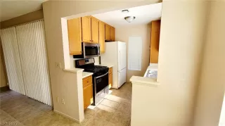 Photo #2: 2406156 Listing 