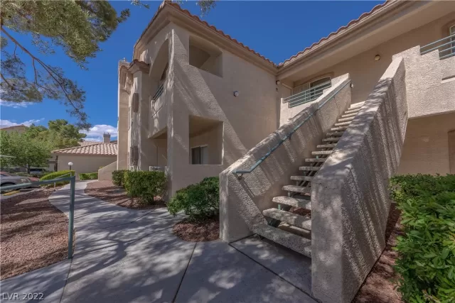 MLS: 2406172 Condo For Sale