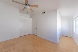 Photo #6: 2406172 Listing