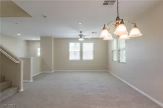 Photo #2: 2406208 Listing