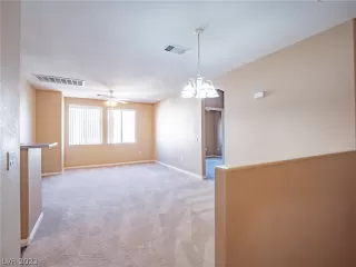 Photo #3: 2406258 Listing 