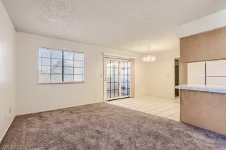 Photo #3: 2406271 Listing 