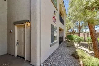 Photo #1: 2406319 Listing 