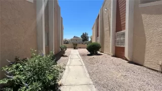 Photo #1: 2406332 Listing 